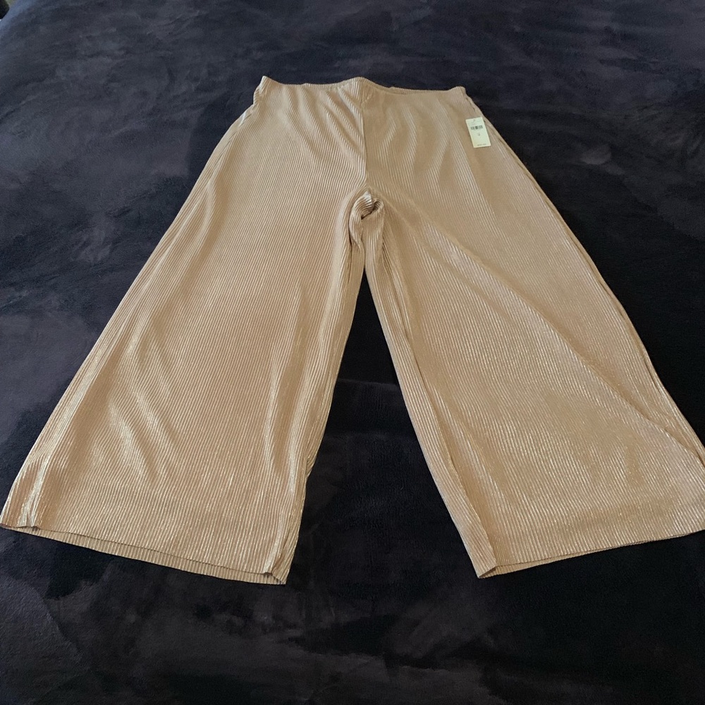 Wide leg crop pants